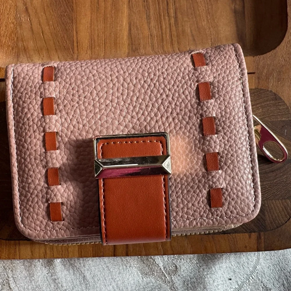 Small wallet NWOT Mauve - Picture 1 of 10